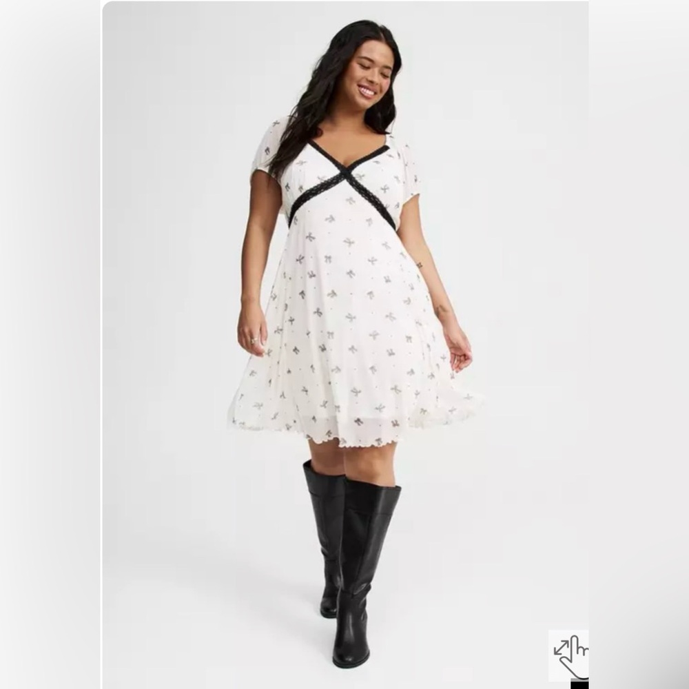 🆕 Torrid Mesh Mini Dress size 1